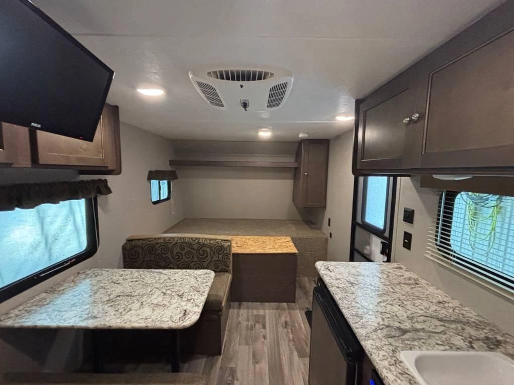 Keystone Rv Hideout 175lh 2018 alt