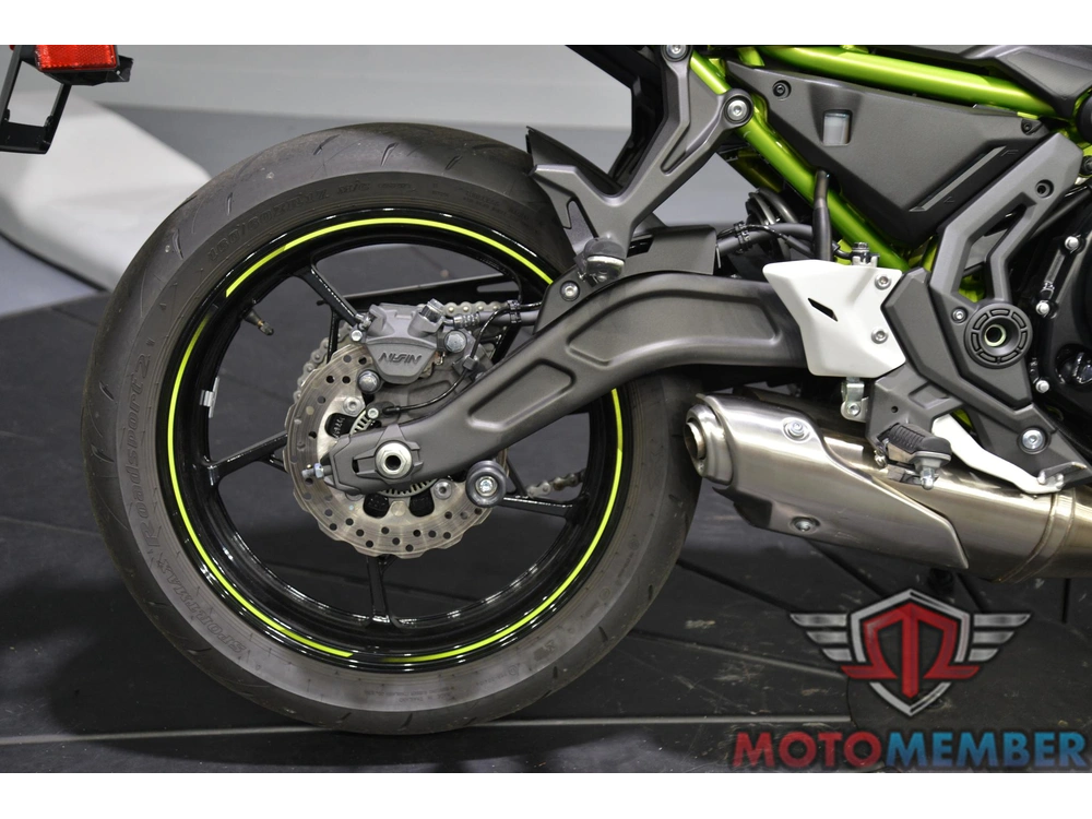 2022 Kawasaki Z650 alt