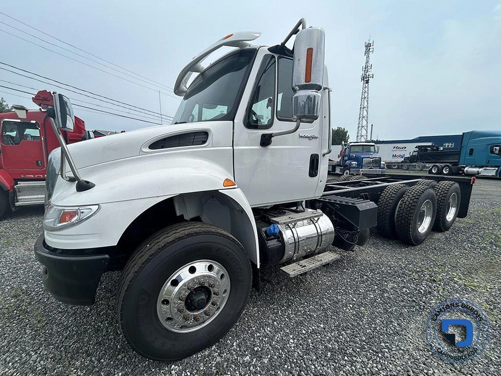 International 7400 2019 alt