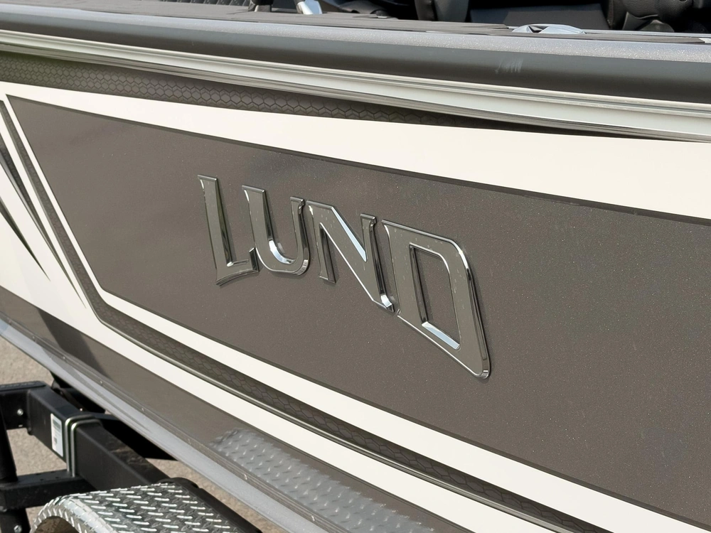 2027 Lund 1975 Pro V Sport alt
