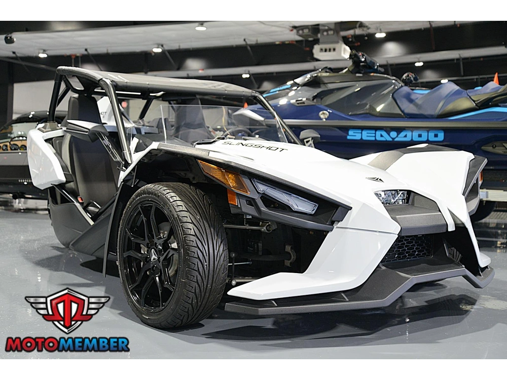 2023 Slingshot S W/ Technology Package I Manual alt