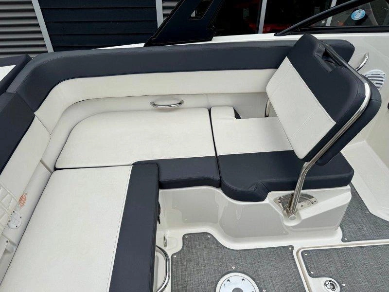Bayliner Vr5 2019 alt