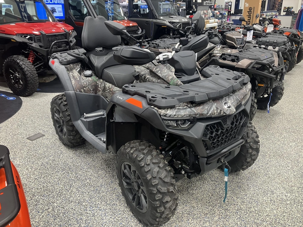 2025 Cfmoto Cforce 800 Touring alt