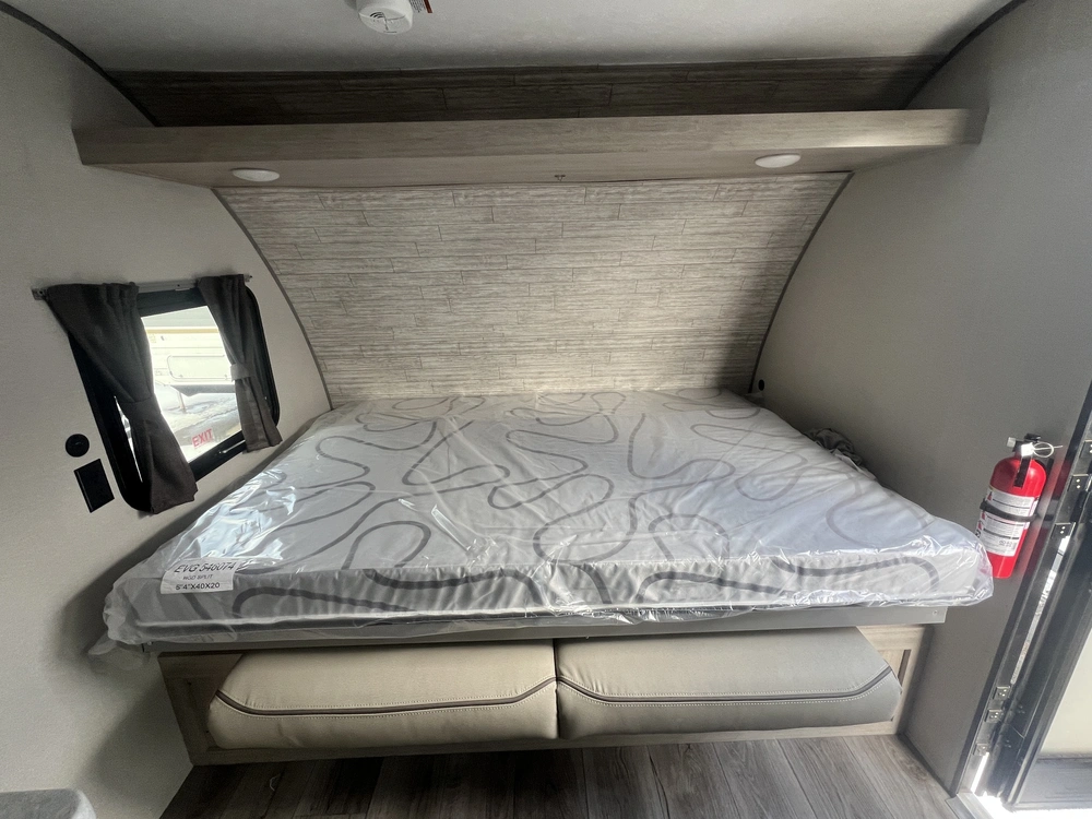 2024 Coachmen Catalina 154rbx alt