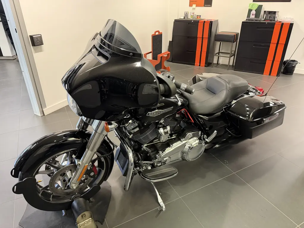 2023 Harley-Davidson FLHX STREET GLIDEFLHX