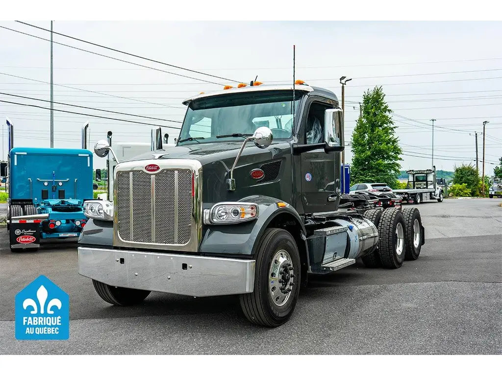 Peterbilt 567  2027