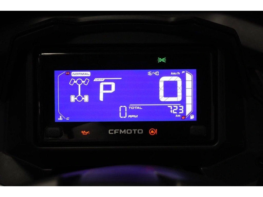 2024 Cfmoto Cforce 600 alt