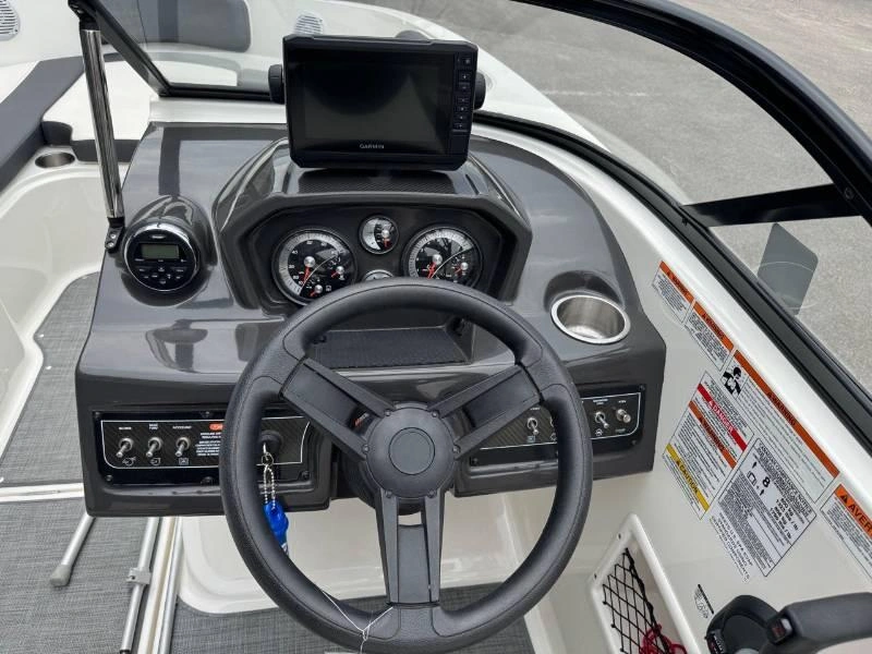 Bayliner Vr5 2019 alt