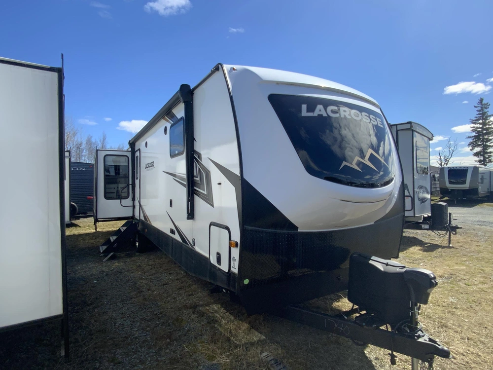 2023 Forest River Lacrosse Luxury Lite 3411 Rk alt