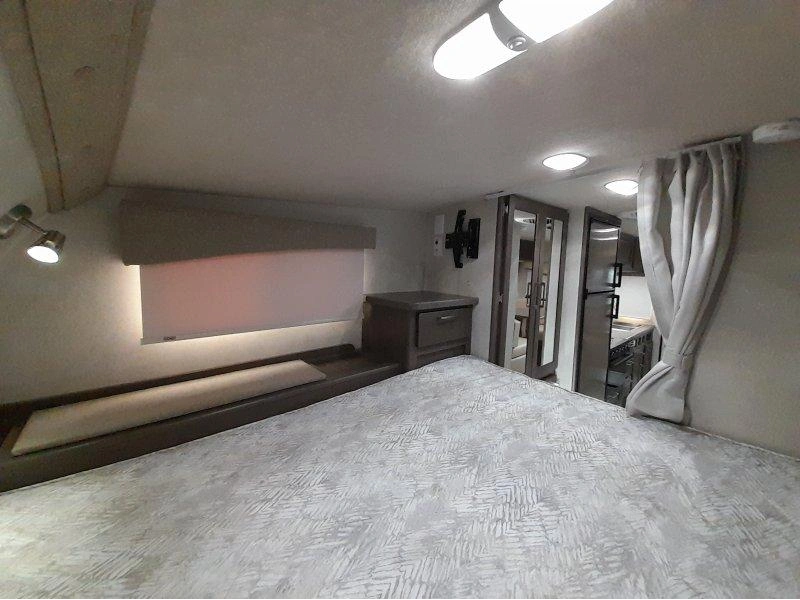 Bigfoot Rv Bigfoot 25c10.4 2027 alt