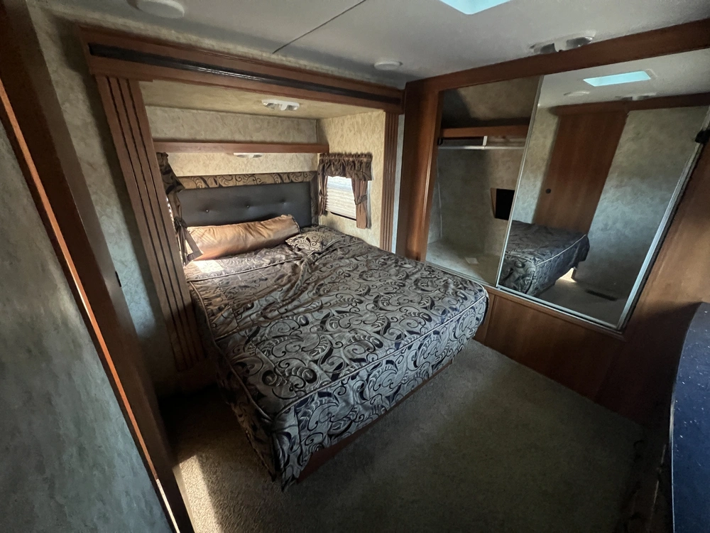 2012 Keystone Rv Cougar 321res alt