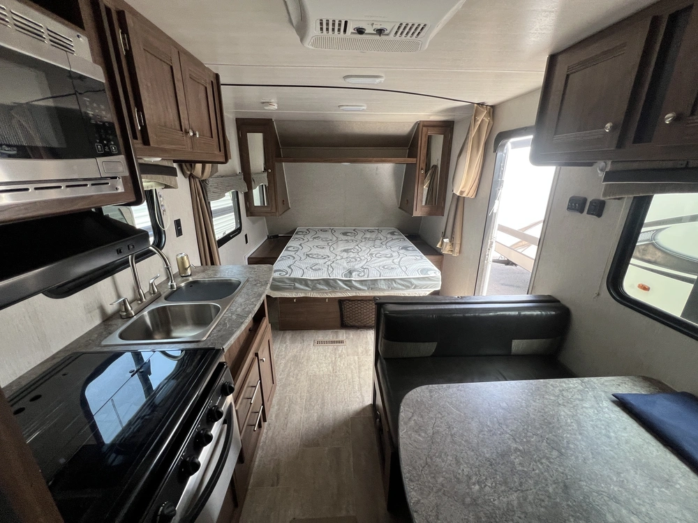 2018 Heartland Trail Runner 18sle alt