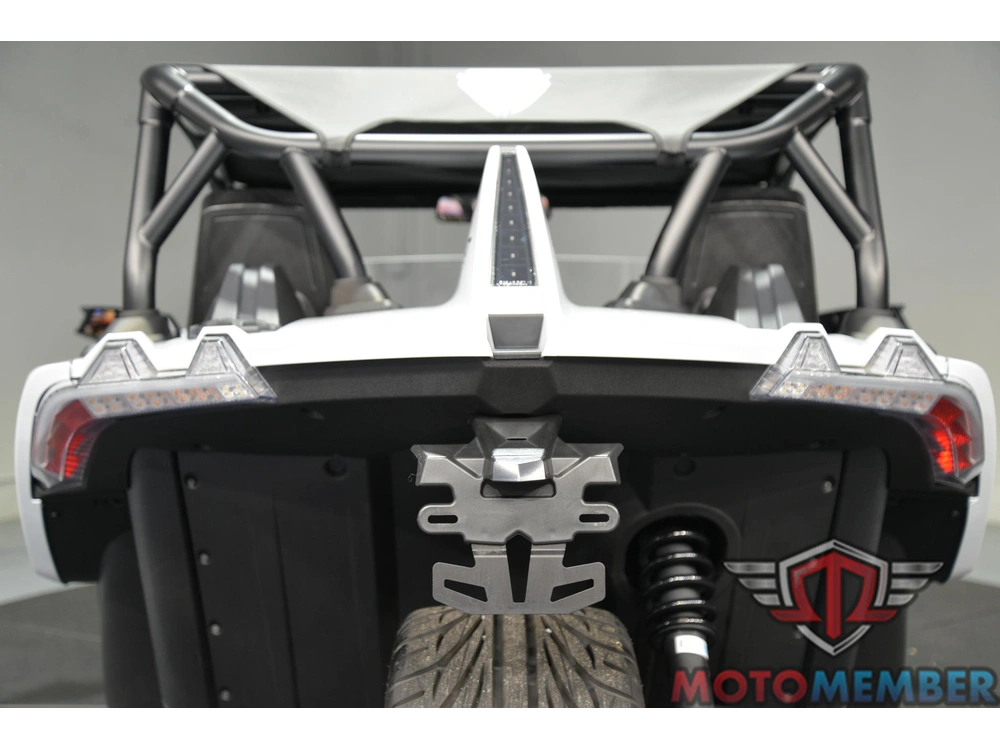2023 Slingshot S W/ Technology Package I Manual alt
