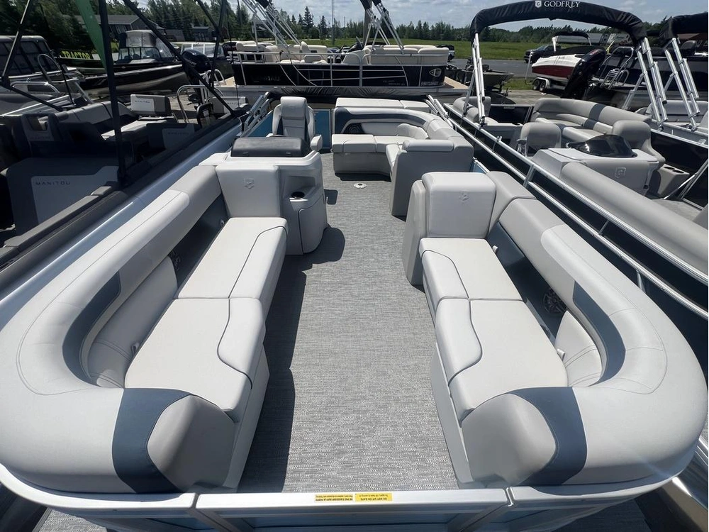 2025 Godfrey Marine Sweetwater 2286 C Twin alt
