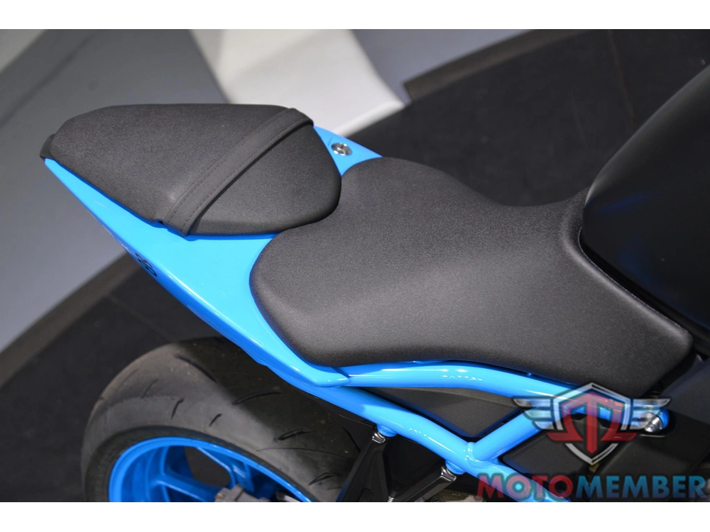 2024 Suzuki Gsx-8s alt