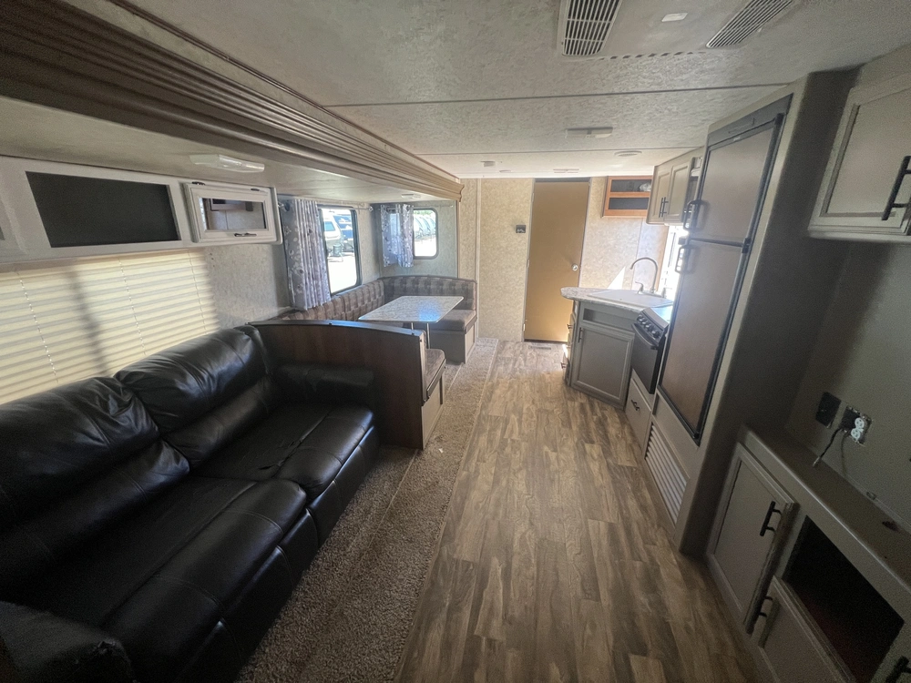 2017 Prime Time Avenger 27dbs alt