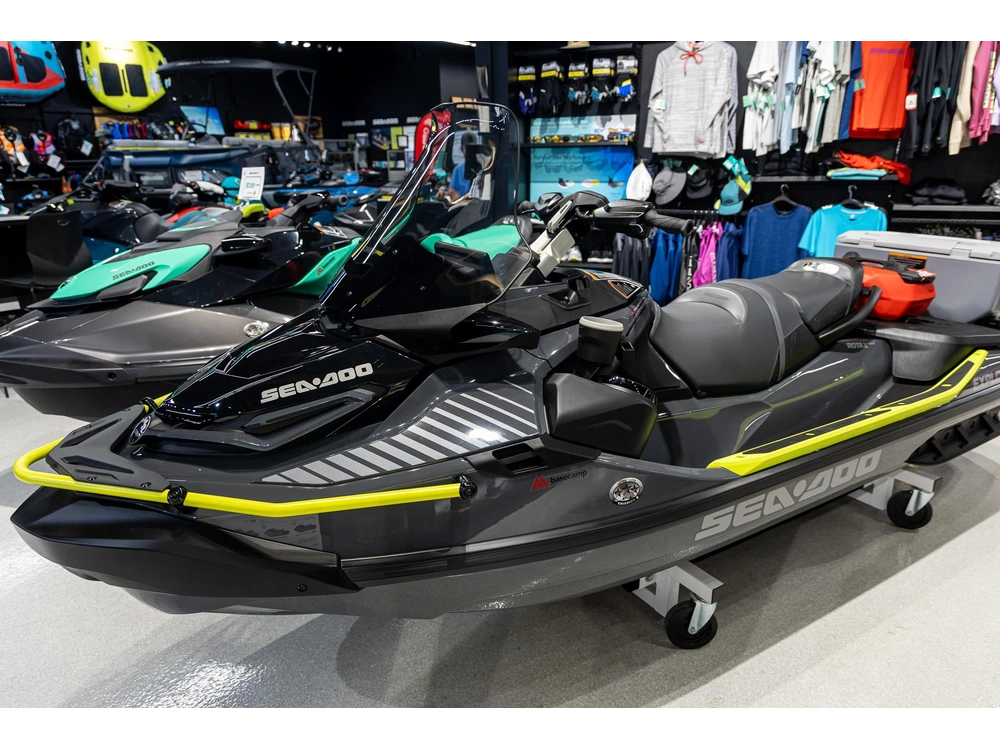 2026 Sea-doo Explorer Pro 230hp 16ta alt