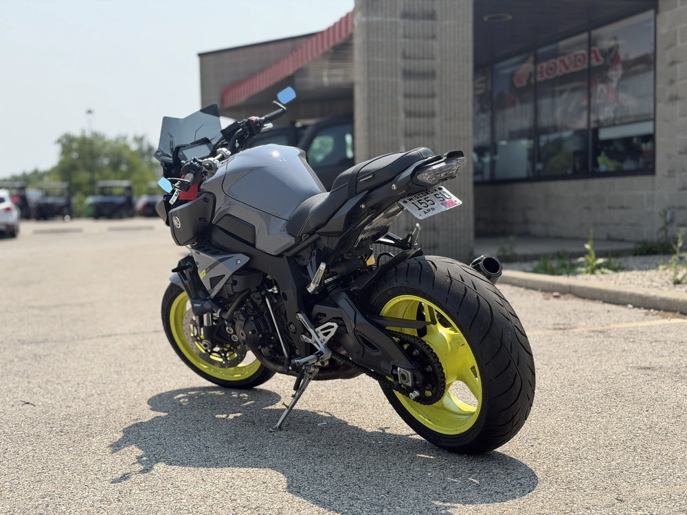 2017 Yamaha Fz10 alt