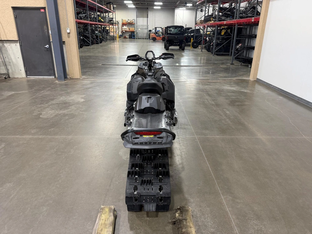 2025 Ski-doo Summit X 850 Etec 165" W/ 10.25" Tdst alt