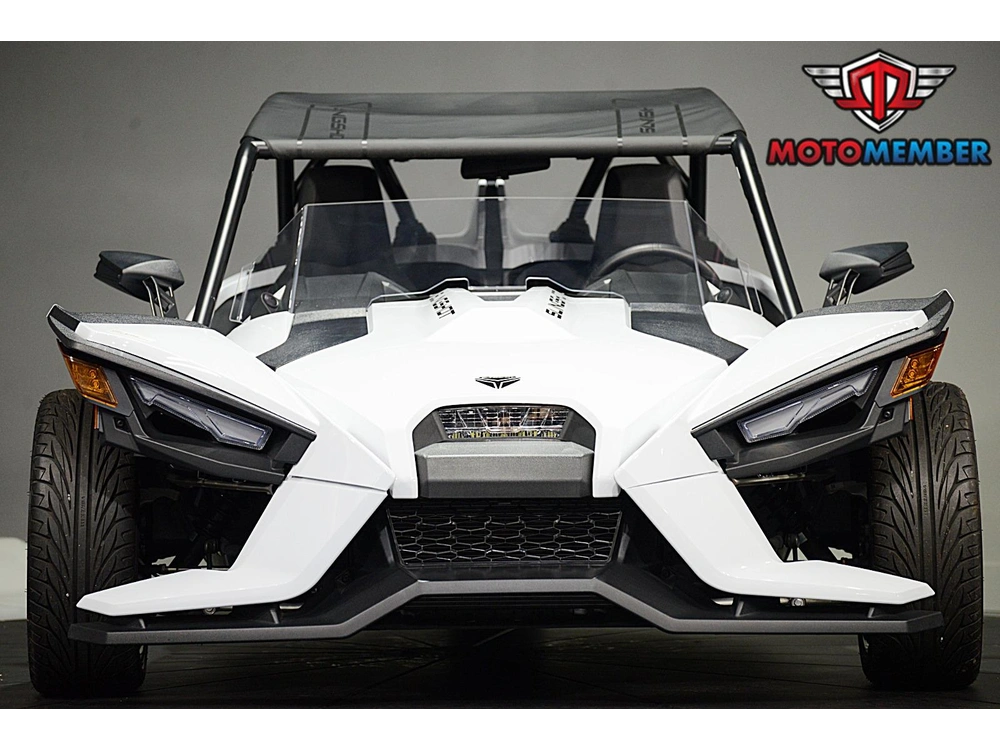 2023 Slingshot S W/ Technology Package I Manual alt