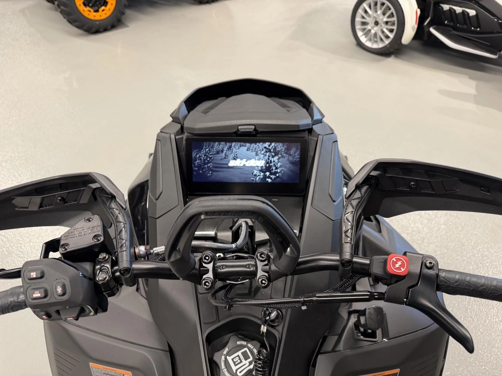 Ski-doo Expedition Xtreme Turbo R 2027 alt