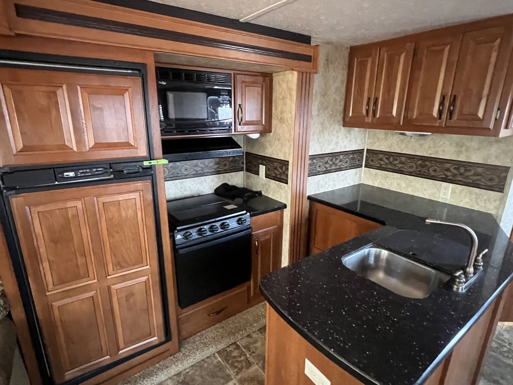 2012 Keystone Rv Cougar 321res alt