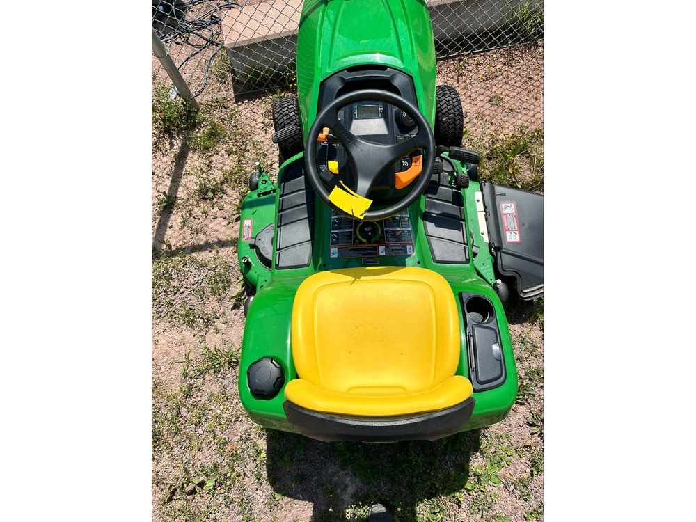 2024 John Deere X350 alt