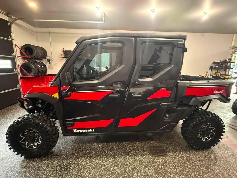 Kawasaki Ridge Creww 2025 alt