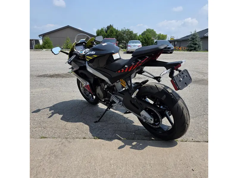 2027 Aprilia RS 660 Factory