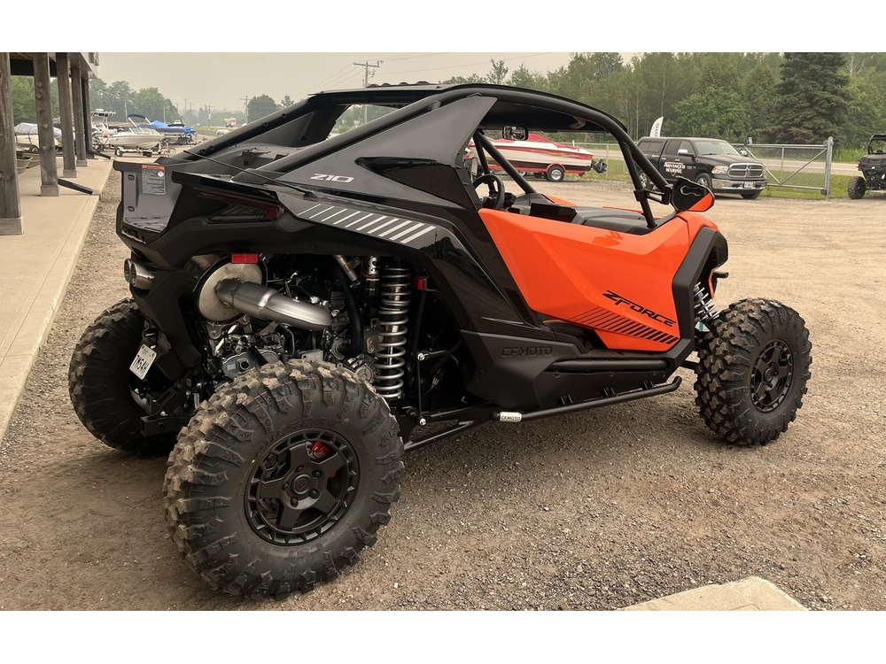 2026 Cfmoto Z10 alt