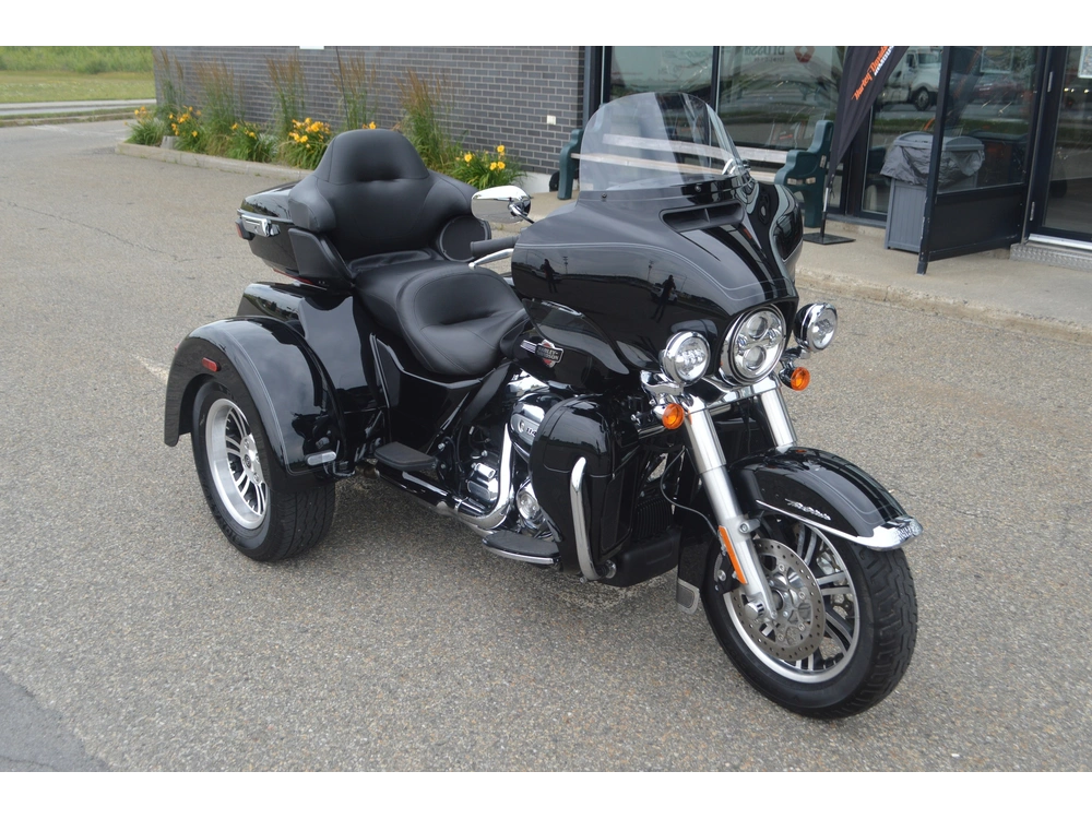 2024 Harley-davidson Flhtcutg Tri Glide Ultra alt