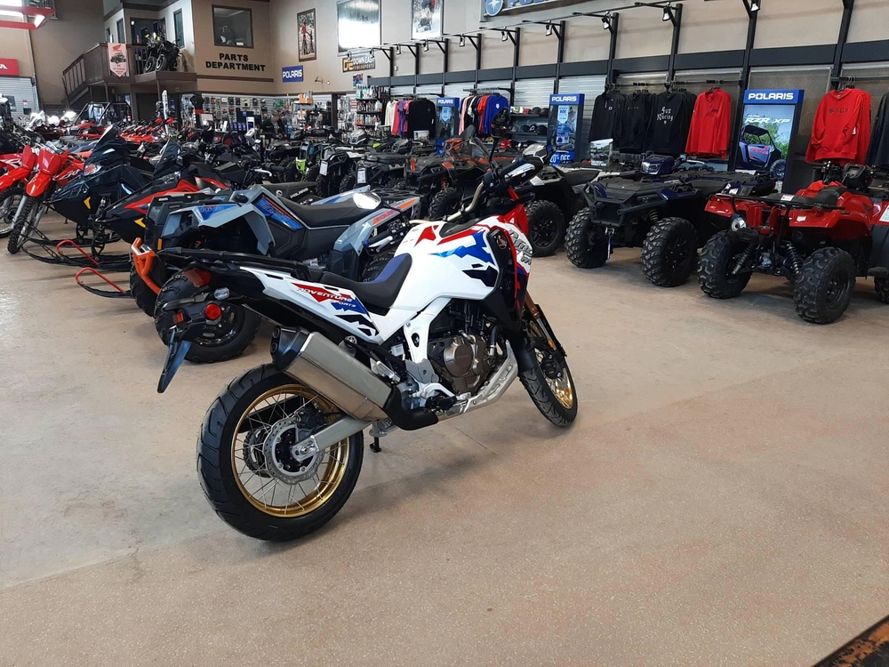 2026 Honda Africa Twin Adventure Sports Es alt