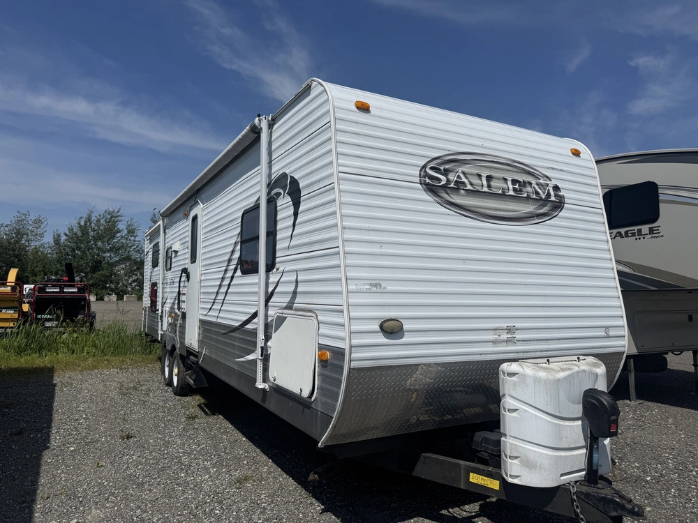 2010 Forest River Salem (tt) 32bhds alt