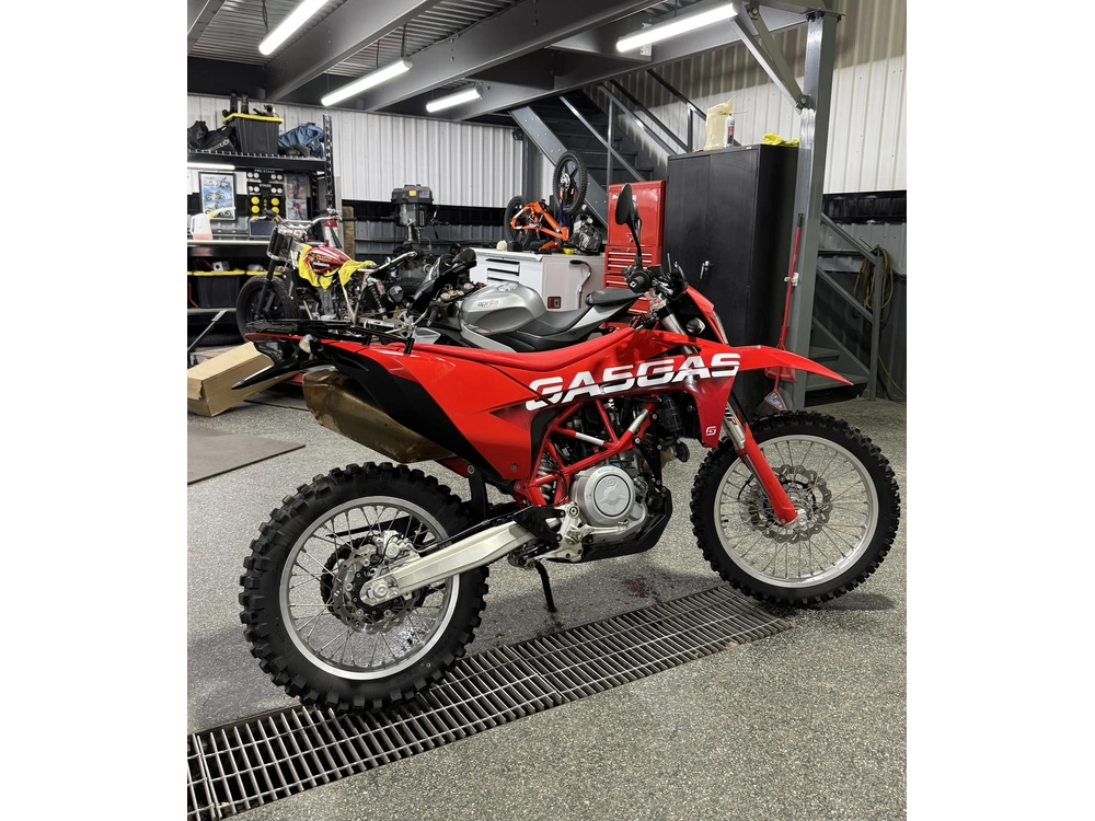 Gasgas Es 700 2023 alt