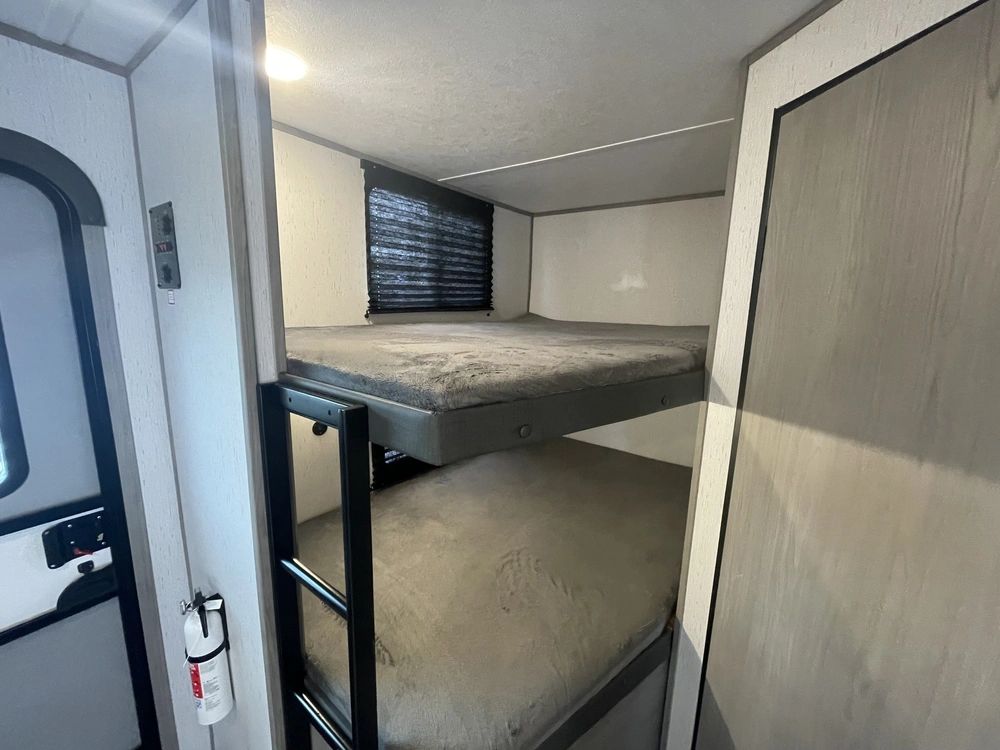 Keystone Rv Coleman 285 Bh 2022 alt