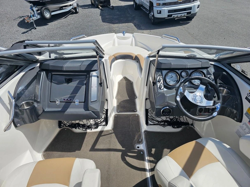 2014 Larson Lx195s alt