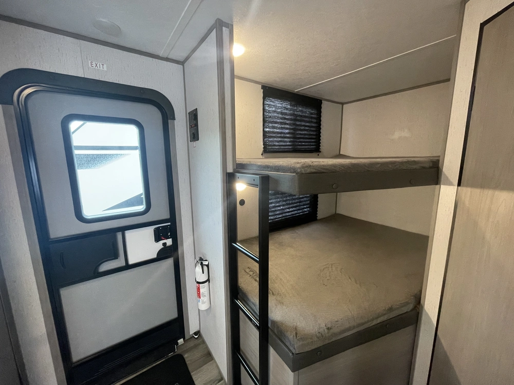 Keystone Rv Coleman 285 Bh 2022 alt