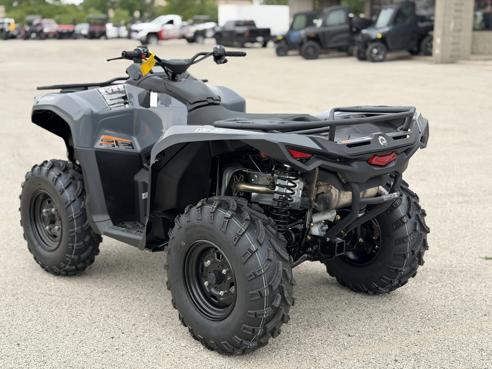 2026 Can-am Outlander Dps 700 alt