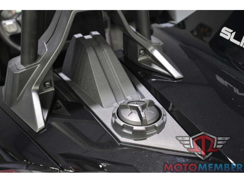 2025 Slingshot S Autodrive alt