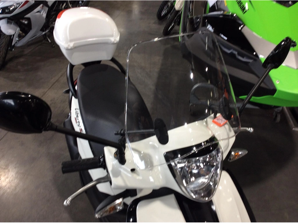 2022 Piaggio Liberty 150 S alt