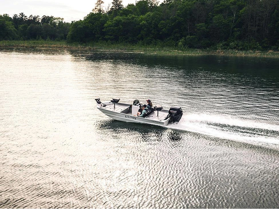 2025 Lund Boat Co 1760 Predator alt