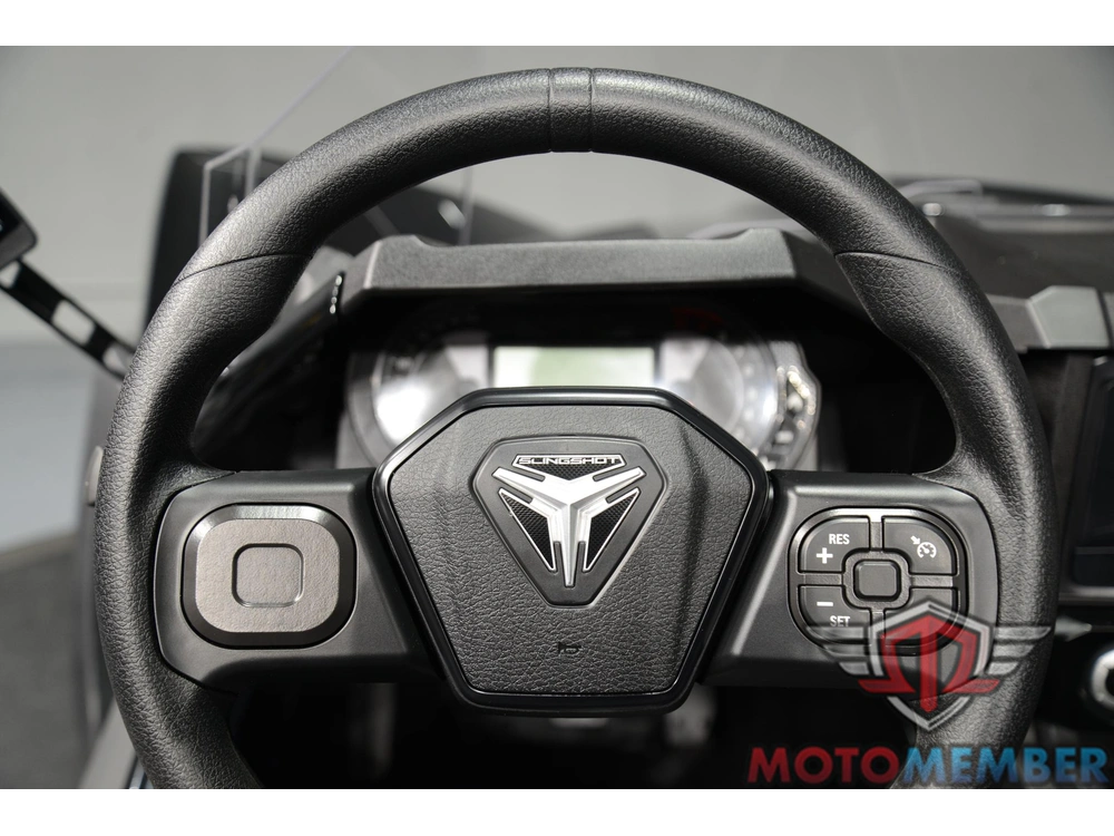 2026 Slingshot Slingshot® S Autodrive Jet Black alt