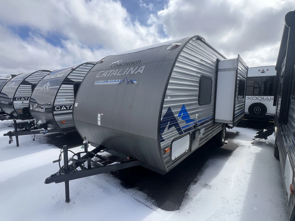 2023 Coachmen Catalina 184fqs alt