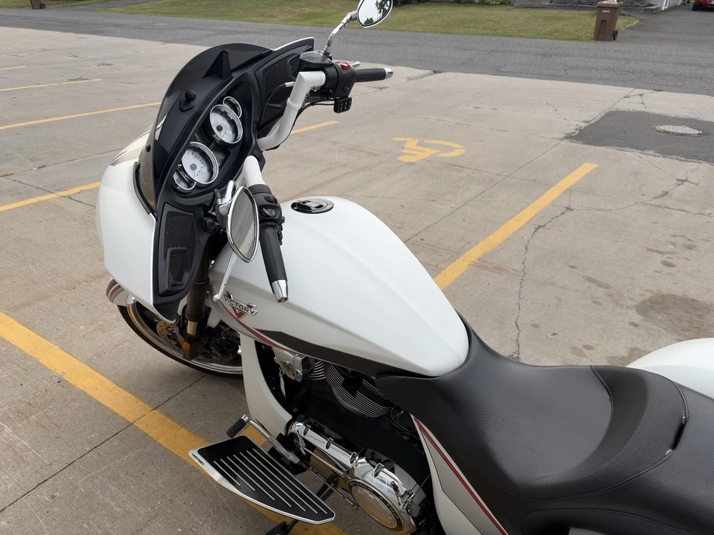 2016 Victory Motorcycles Magnum alt
