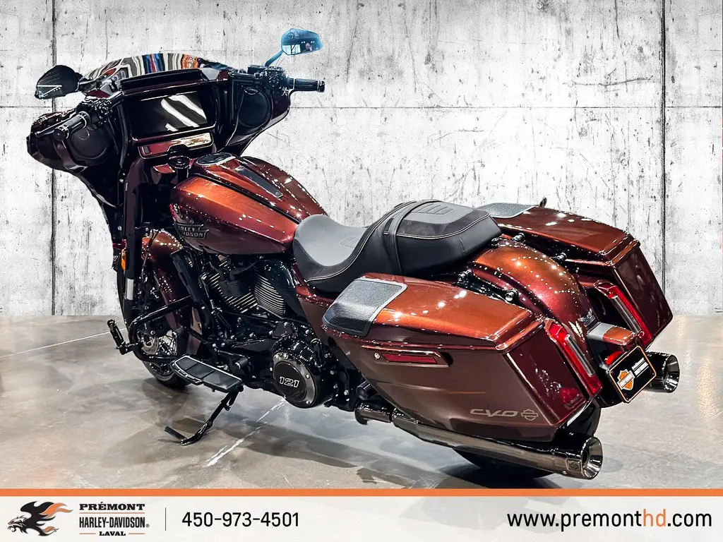 Harley-Davidson CVO Street GlideFLHXSE 2024