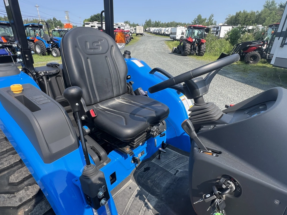 2026 Ls Tractor Mt226e Hst Open alt