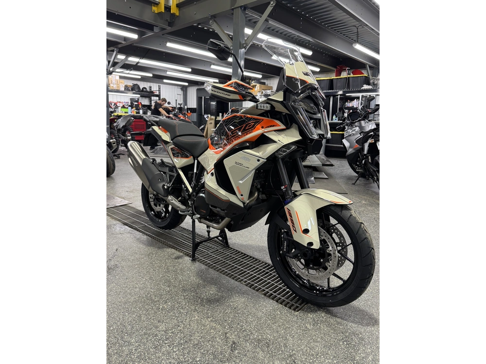 Ktm 1390 Super Adv S 2027 alt