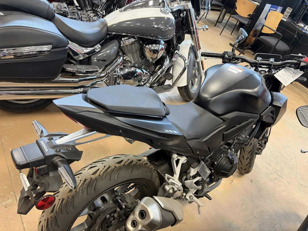 2025 Honda Cb500f Abs - Matte Black Metallic alt
