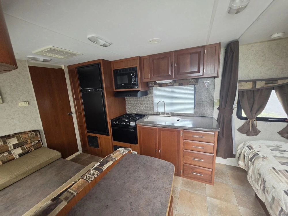 Dutchmen Kodiak 200qb 2011 alt