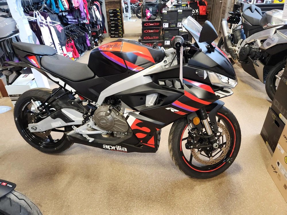 2025 Aprilia Rs 457 Racing Stripes alt